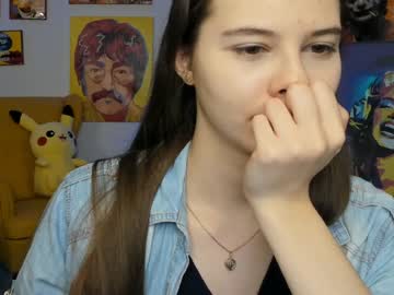 webcam girl carolineprise image #666582