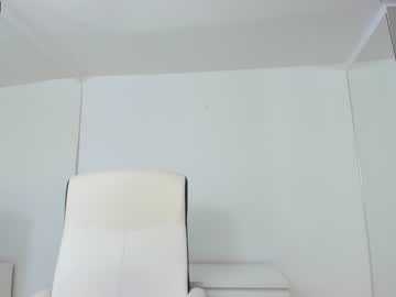 webcam girl ingridblondy94 image #2713184