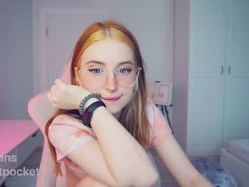 webcam girl pocketrocket_ image #1048641