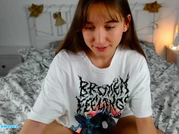 webcam girl ambertan1 image #3504362