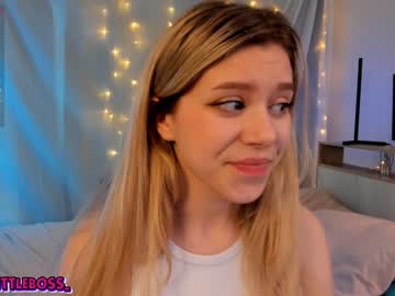 webcam girl sinacampby image #229964
