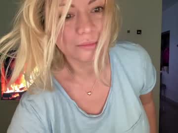 webcam girl kiradivine image #6204903