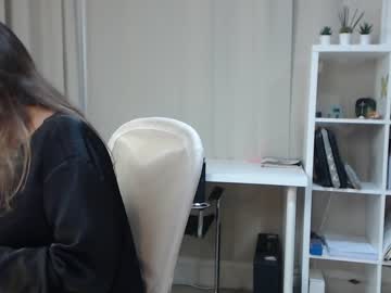 webcam girl daily_stories image #3705930