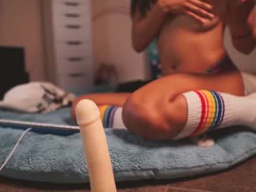 webcam girl seranasenpai image #543577