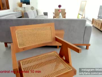 webcam girl carolinaherera image #3078032