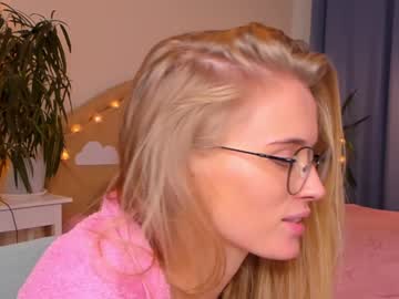 webcam girl linellali image #2650149