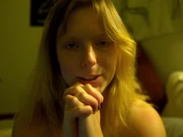 webcam girl crimsonxrapture image #851861