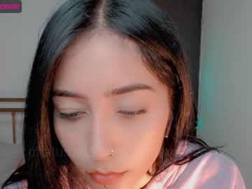webcam girl gummy_bear7 image #2493589