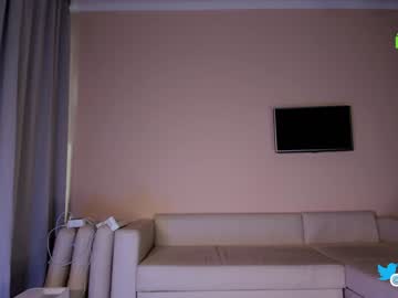 webcam girl hollyextra image #4239448