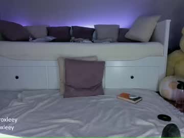 webcam girl roxy_blue_eyed_ image #1455771