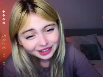 webcam girl shy_blondiee image #5316742
