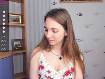 webcam girl shy_media image #4360543
