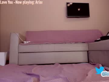 webcam girl hollyextra image #2610152