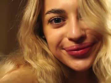webcam girl cuteelsa_ image #5383960