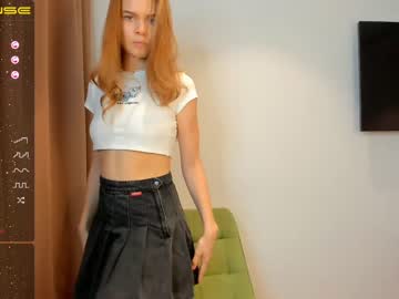 webcam girl carolynsveronica image #5039488