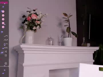 webcam girl small_blondee image #1983133