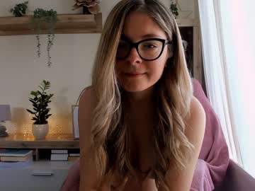 webcam girl bestgirl_ofthe_neighborhood image #3609424