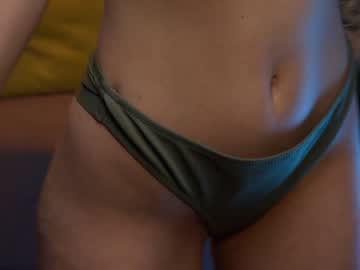 webcam girl yours_lola image #1336300
