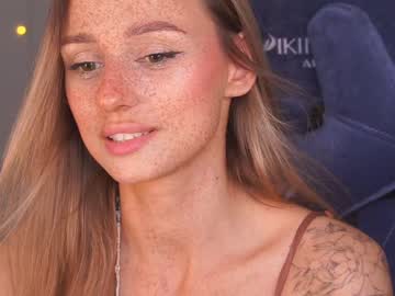 webcam girl artease image #4810478