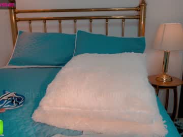 webcam girl gummy_bear7 image #489089