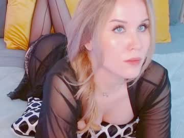 webcam girl myassistant image #275843