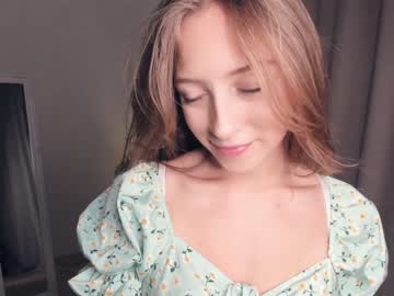 webcam girl wave_of_happy_ image #5547829