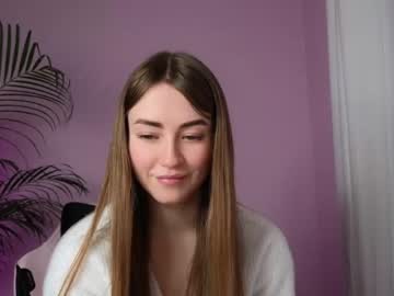 webcam girl strawberryjamx image #3820740