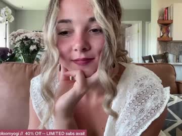 webcam girl bloomyogi image #2070515