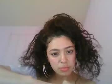 webcam girl savinajade image #3212116