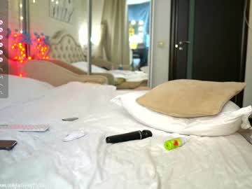 webcam girl oh_julie image #6267536