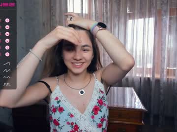 webcam girl shy_media image #4554318