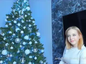 webcam girl milena_plays image #734073