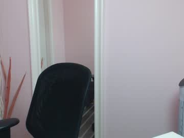 webcam girl lila_page image #1112548