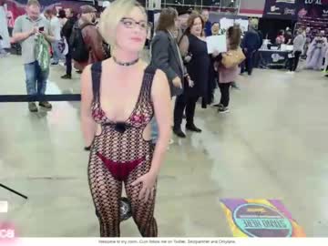 webcam girl champagnefun image #4213270