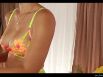 webcam girl blissense image #2524366