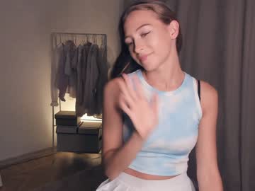 webcam girl wave_of_happy_ image #5526477