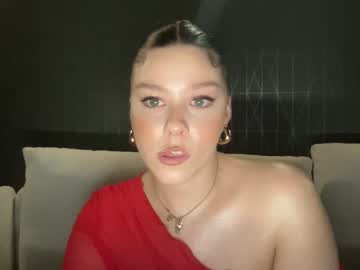 webcam girl novavangogh image #4723736