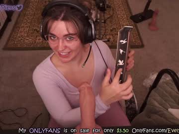 webcam girl evelynpiers image #4820055
