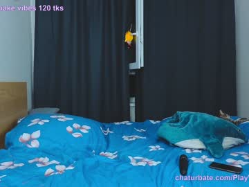 webcam girl playwithmil image #4883685