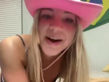 webcam girl lovecayaxo image #5195537