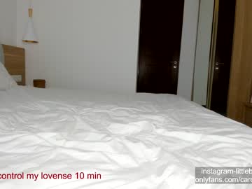 webcam girl carolinaherera image #2412509