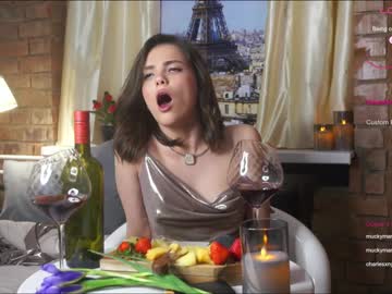 webcam girl emiliacourtney image #5883773