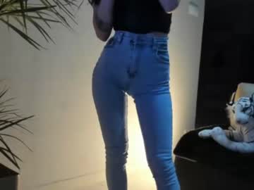 webcam girl sofiaandwonderland image #2573315