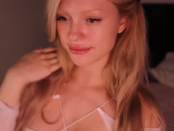 webcam girl bunnylia__ image #5010563