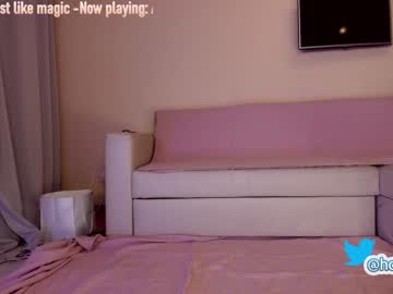 webcam girl hollyextra image #2639249