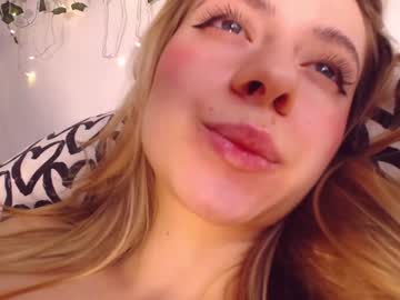 webcam girl lillpio image #2880932