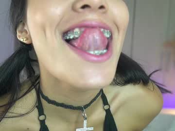 webcam girl veroniqe_lounge image #5416183