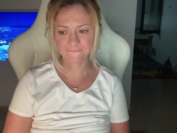 webcam girl kiradivine image #2408233