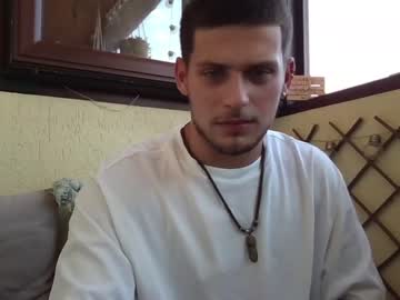 webcam man roberto_twink1 image #5053027