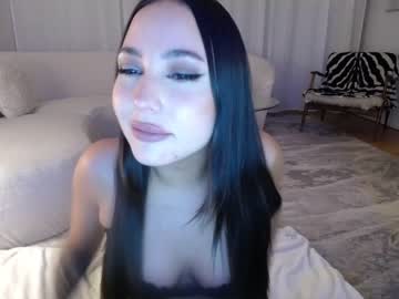 webcam girl eevie_moon image #1994420